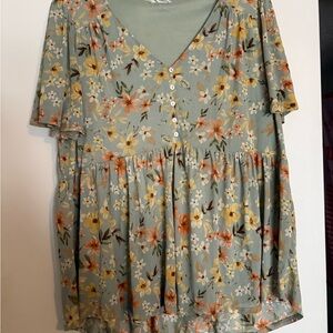 Siren Lily Green Floral Top